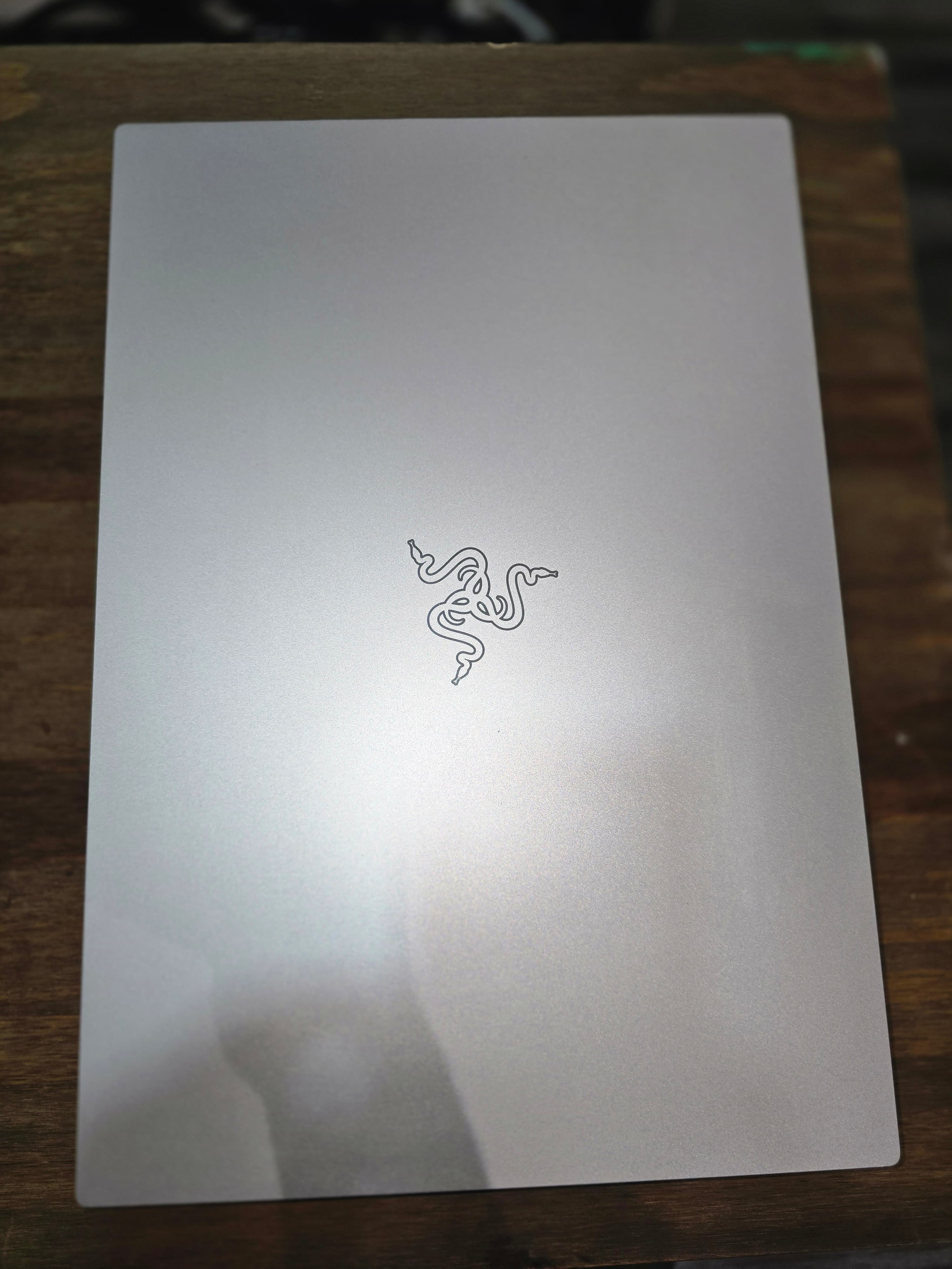 Laptop Razer Blade 16 con iluminación RGB